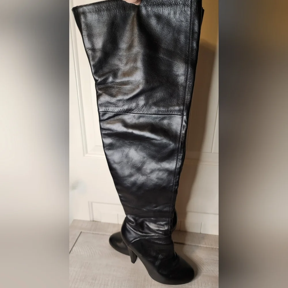 Women's Colin Stuart Black Leather Thigh-High Heeled Boots- Size 7.5B